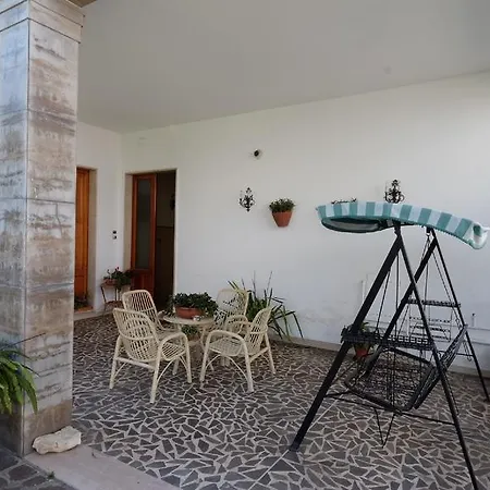 Apartment Orchidea 2 *